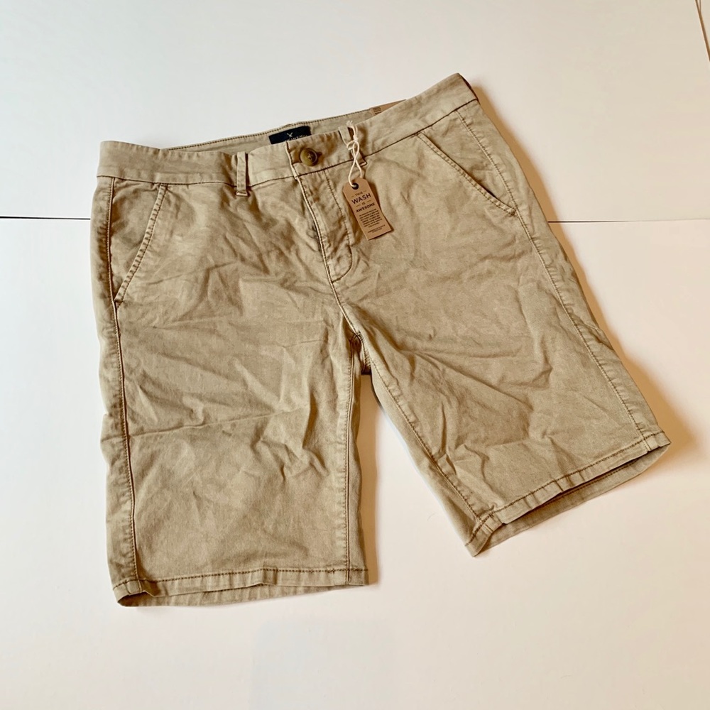 AE. Bermuda Shorts